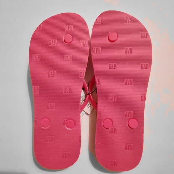 3for$19 GAP NWT Barbie Pink Flip Flop Sandles - Picture 5 of 8